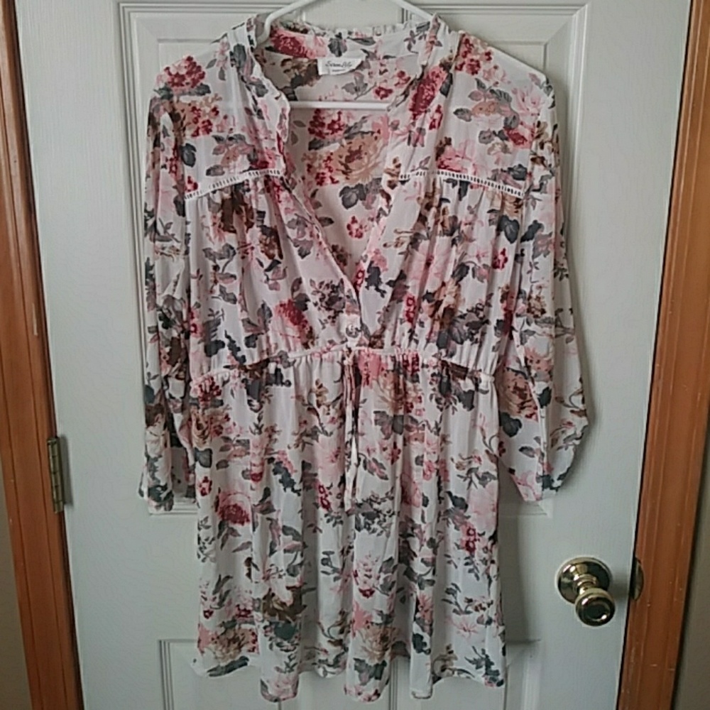 X- large floral Maternity shirt